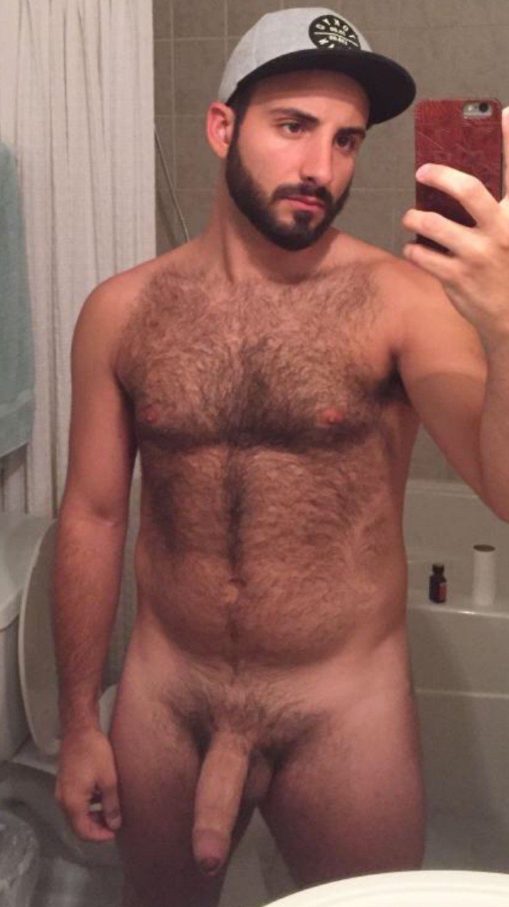 Photo by Smitty with the username @Resol702,  January 6, 2019 at 7:11 PM. The post is about the topic Gay Hairy Men