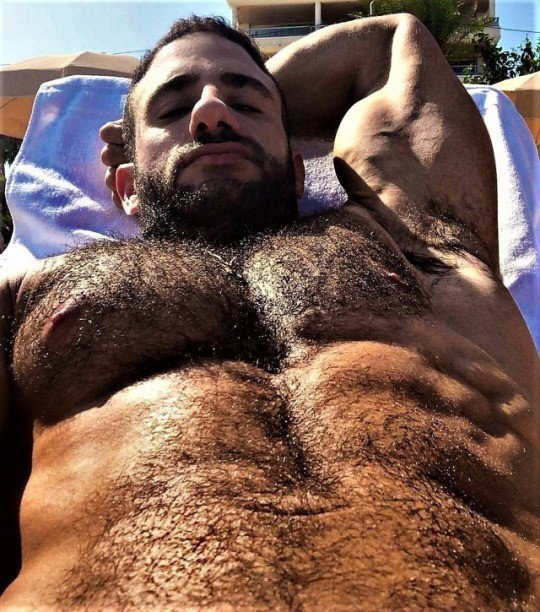 Photo by Smitty with the username @Resol702,  January 27, 2019 at 7:53 PM. The post is about the topic Gay Hairy Men