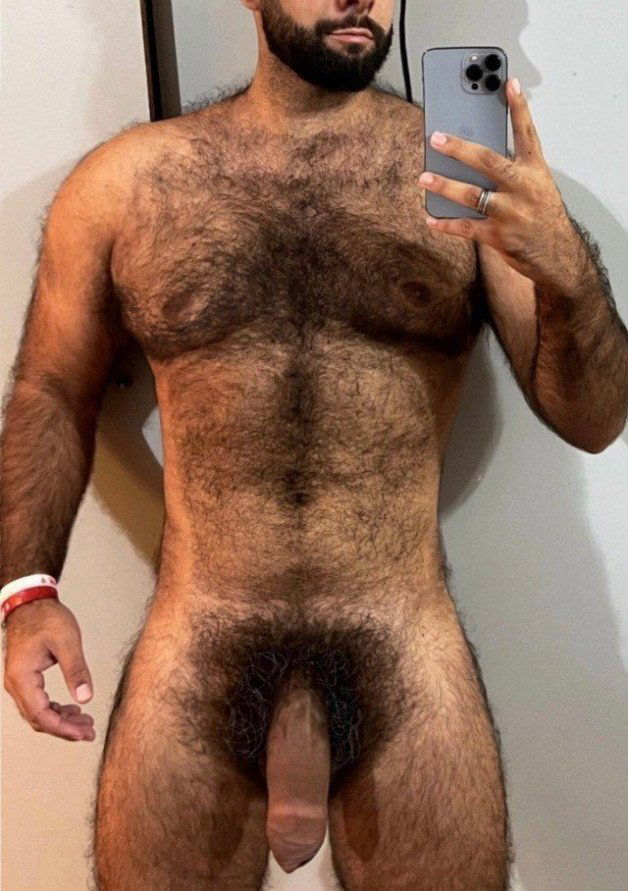Photo by Smitty with the username @Resol702,  February 7, 2024 at 4:22 PM. The post is about the topic Gay Hairy Men
