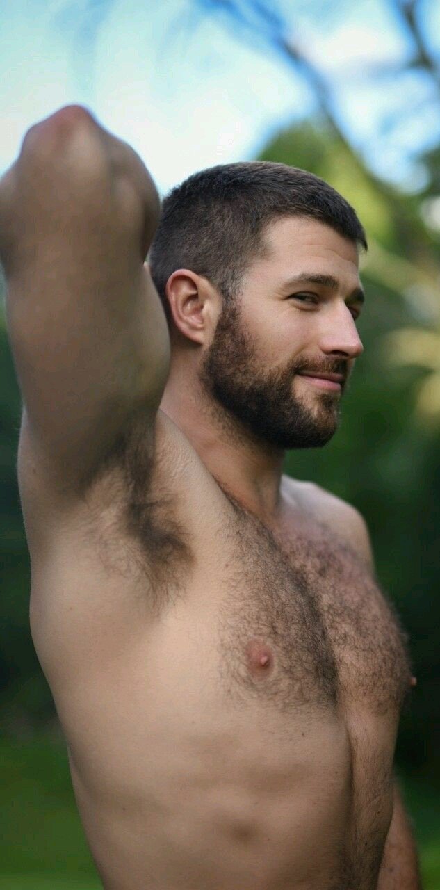 Photo by Smitty with the username @Resol702,  April 10, 2020 at 2:52 PM. The post is about the topic Gay Hairy Armpits
