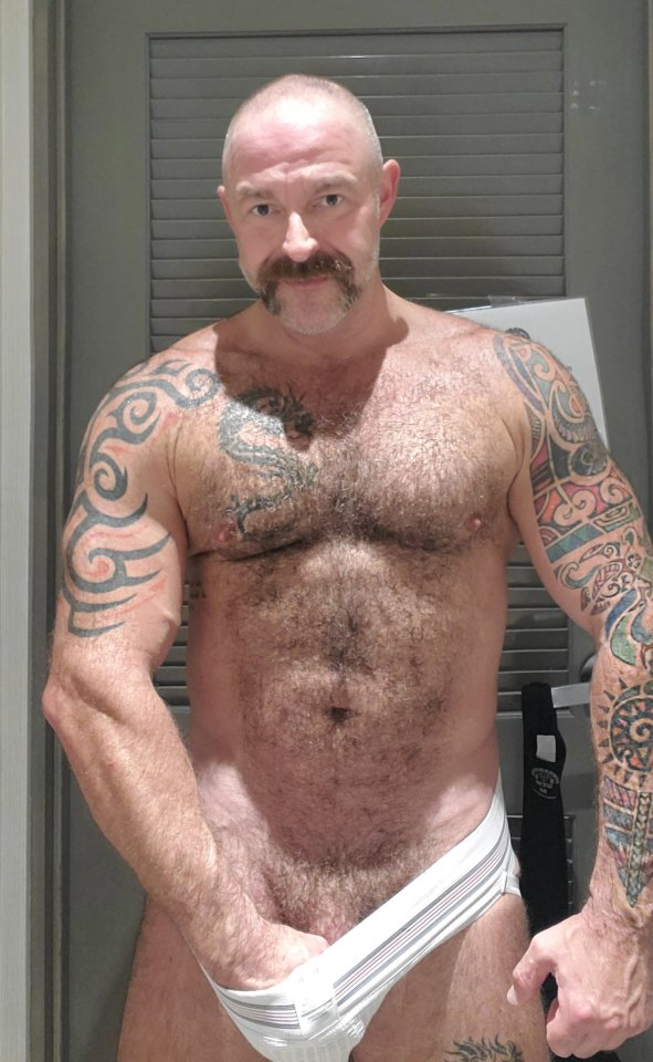 Photo by Smitty with the username @Resol702,  December 17, 2020 at 7:16 PM. The post is about the topic Gay Daddy