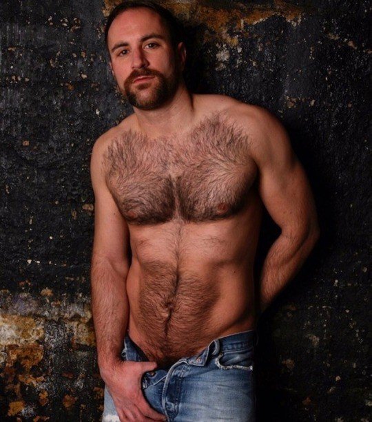 Photo by Smitty with the username @Resol702,  February 10, 2019 at 3:48 PM. The post is about the topic Gay Hairy Men