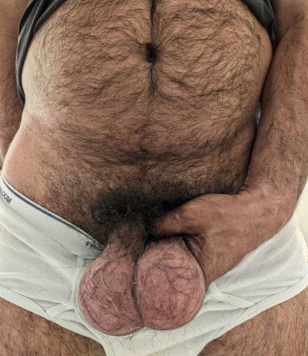 Photo by Smitty with the username @Resol702,  April 22, 2023 at 2:53 PM. The post is about the topic Hairy ballsack