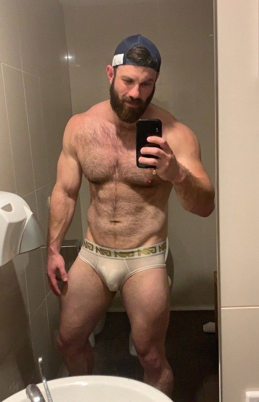 Photo by Smitty with the username @Resol702,  January 16, 2020 at 3:35 PM. The post is about the topic Gay Hairy Men