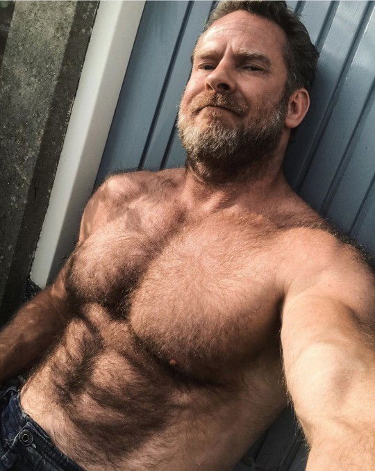 Photo by Smitty with the username @Resol702,  August 22, 2020 at 2:19 PM. The post is about the topic Gay Hairy Men