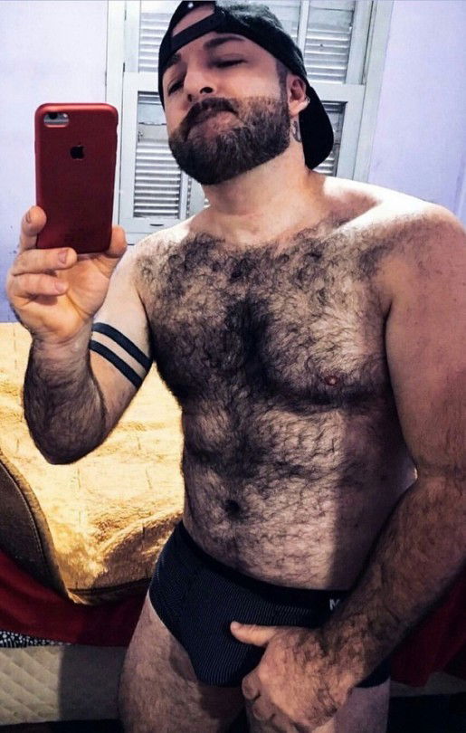 Photo by Smitty with the username @Resol702,  February 25, 2019 at 12:26 AM. The post is about the topic Gay Hairy Men