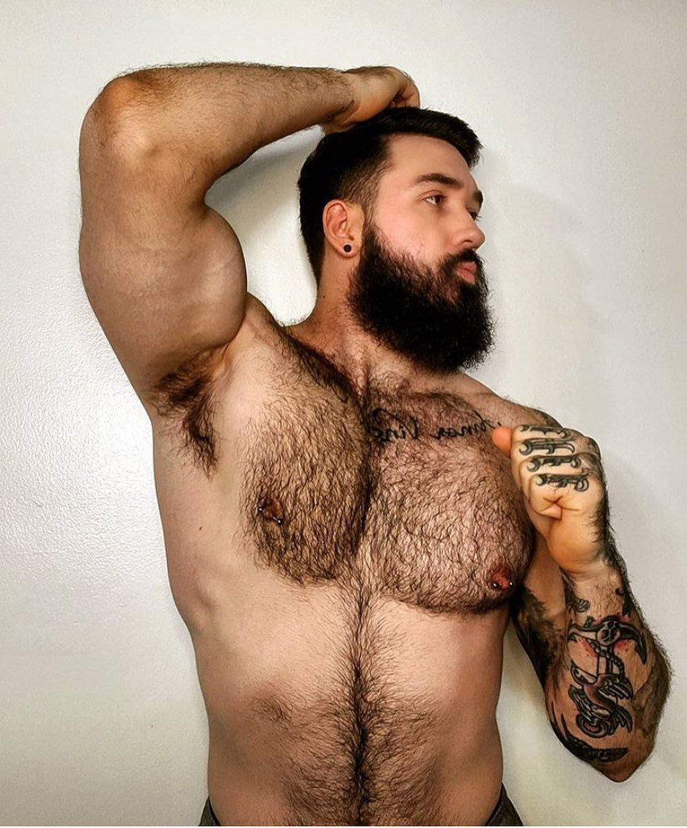 Photo by Smitty with the username @Resol702,  December 10, 2020 at 8:50 PM. The post is about the topic Gay Hairy Men