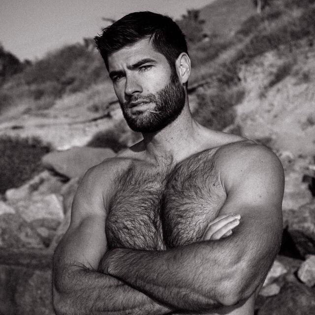 Photo by Smitty with the username @Resol702,  April 17, 2019 at 12:45 AM. The post is about the topic Gay Hairy Men