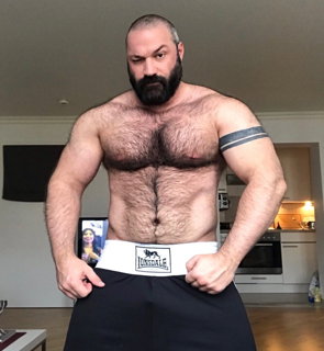Photo by Smitty with the username @Resol702,  April 8, 2019 at 11:20 PM. The post is about the topic Gay Hairy Men