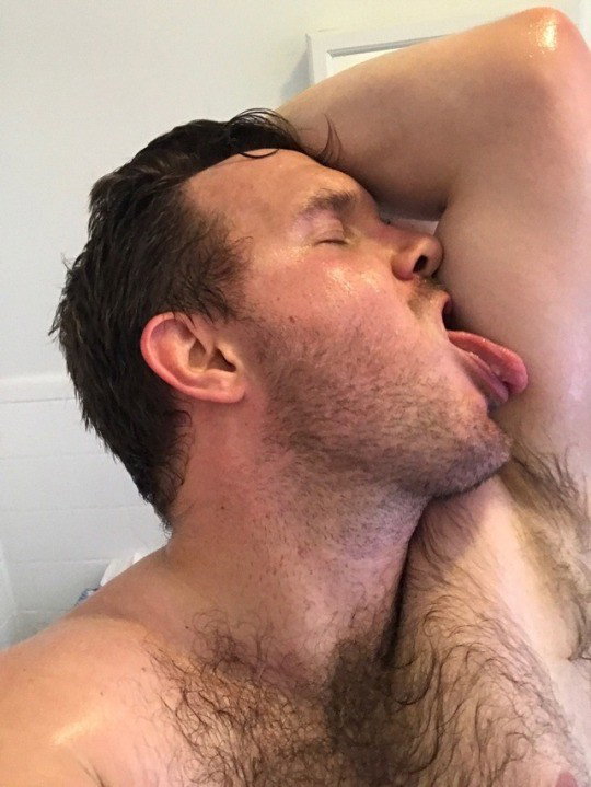 Photo by Smitty with the username @Resol702,  January 15, 2019 at 10:27 PM. The post is about the topic Gay Hairy Men