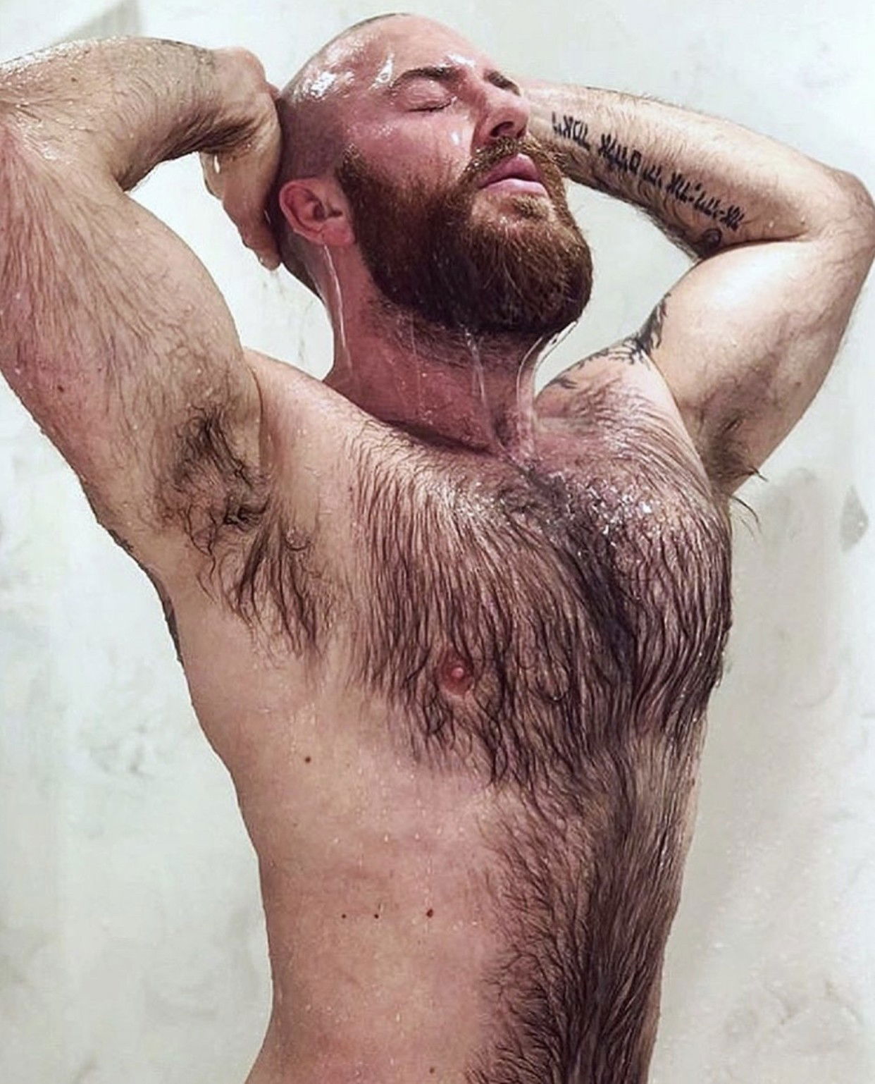 Photo by Smitty with the username @Resol702,  December 7, 2019 at 3:41 AM. The post is about the topic Gay Hairy Men