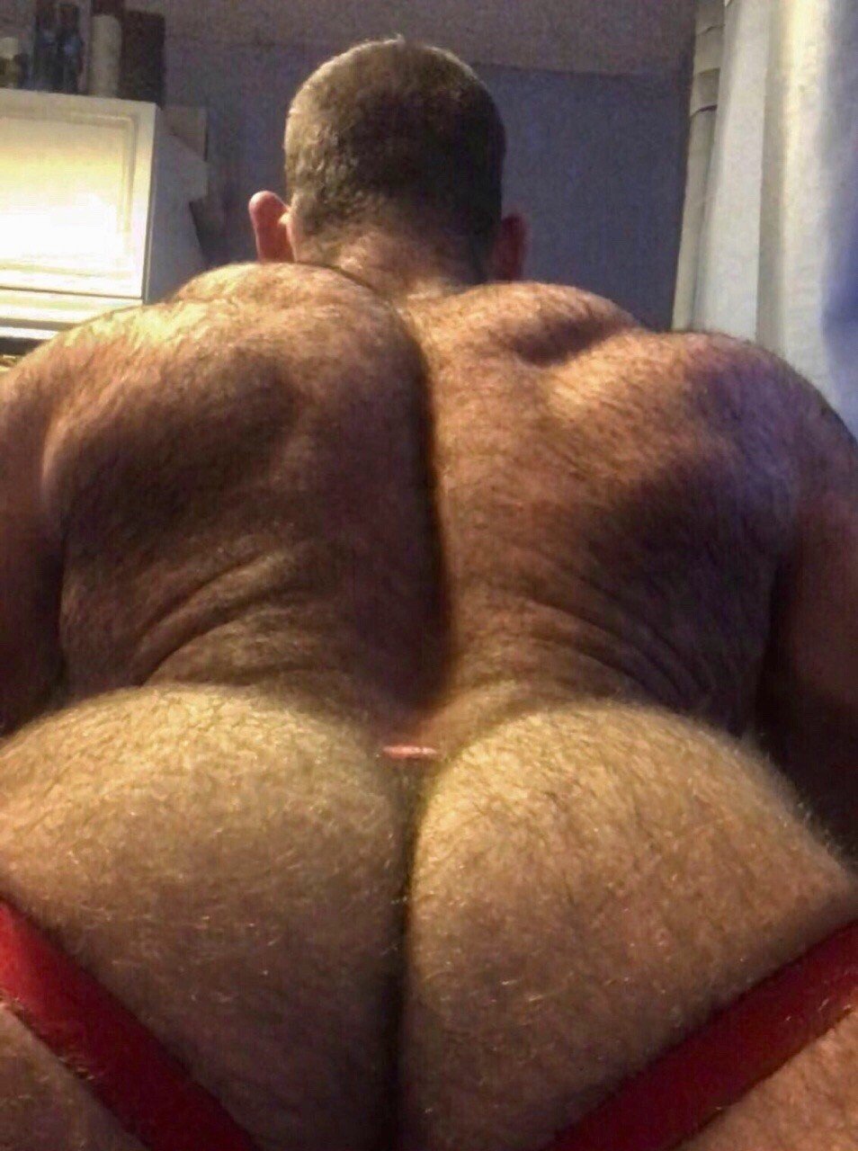 Photo by Smitty with the username @Resol702,  January 12, 2019 at 4:43 AM. The post is about the topic Hairy butt