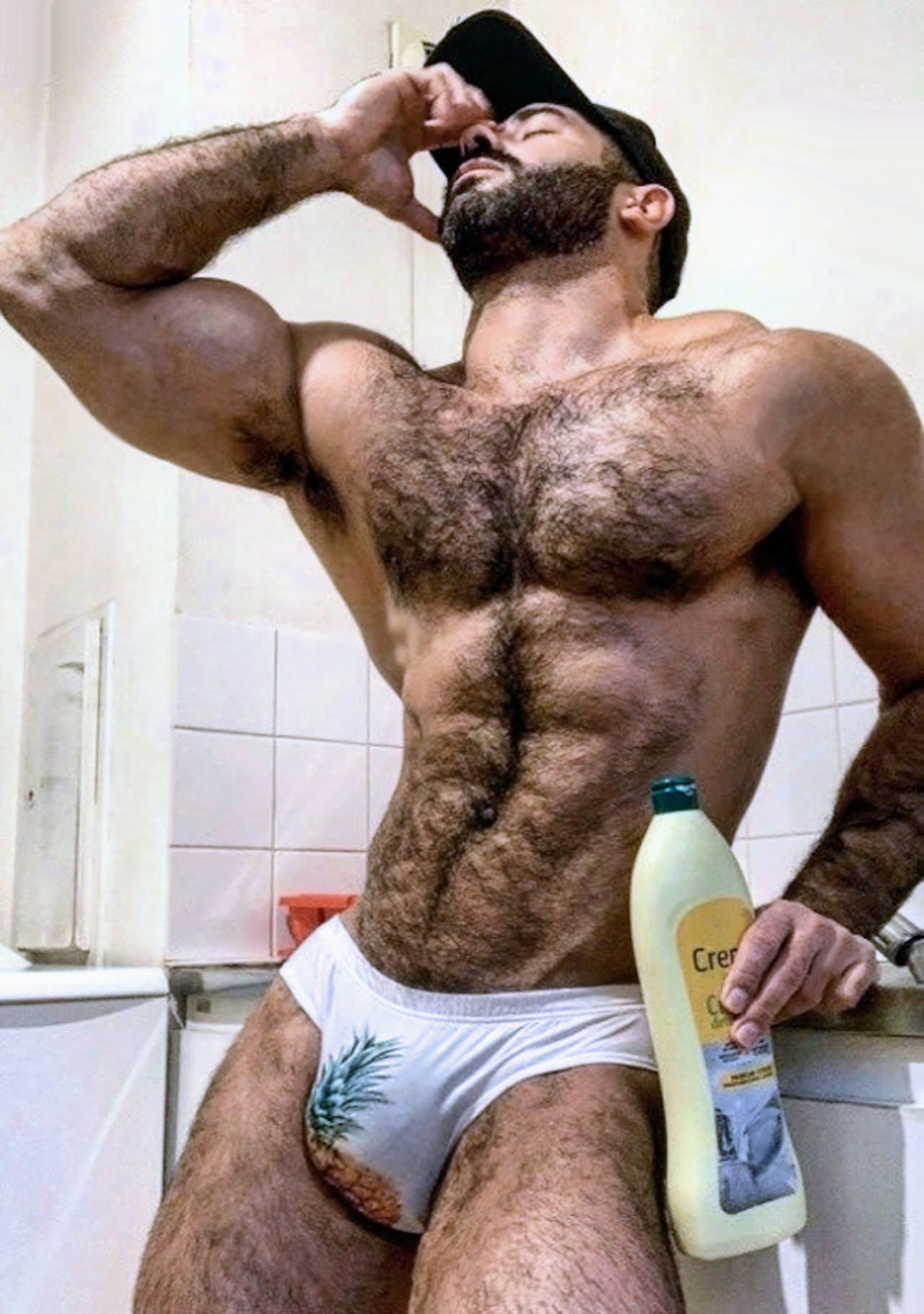 Photo by Smitty with the username @Resol702,  March 29, 2020 at 1:19 AM. The post is about the topic Gay Hairy Men