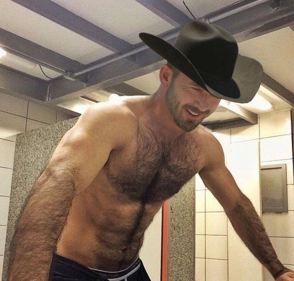 Photo by Smitty with the username @Resol702,  November 16, 2019 at 2:29 AM. The post is about the topic Gay Cowboys & Farmers