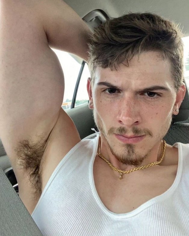 Photo by Smitty with the username @Resol702,  September 23, 2023 at 3:23 PM. The post is about the topic Gay Hairy Armpits