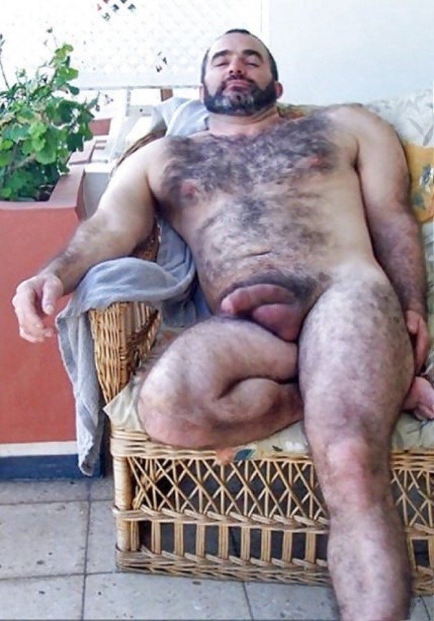 Photo by Smitty with the username @Resol702,  May 4, 2022 at 3:43 PM. The post is about the topic Gay Hairy Men