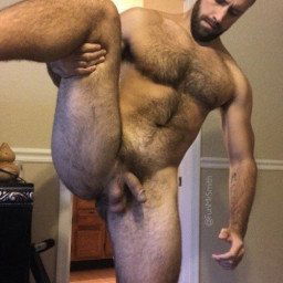 Photo by Smitty with the username @Resol702,  February 18, 2024 at 3:41 PM. The post is about the topic Gay Hairy Men