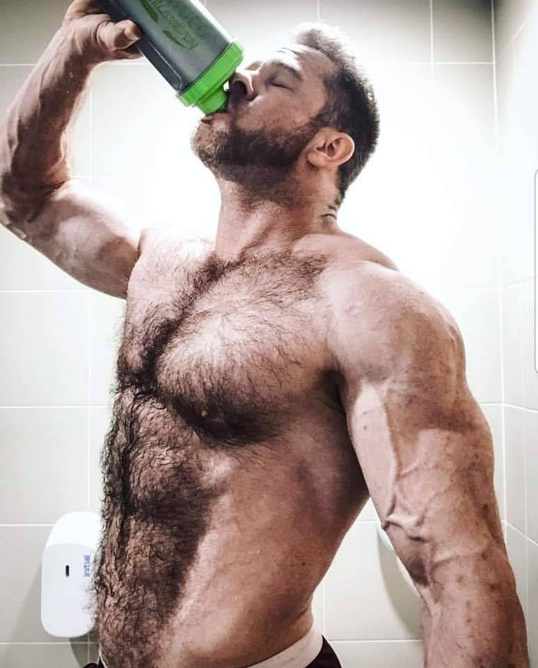 Photo by Smitty with the username @Resol702,  April 12, 2020 at 3:25 AM. The post is about the topic Gay Hairy Men
