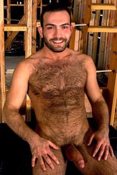 Photo by Smitty with the username @Resol702,  April 4, 2022 at 3:26 PM. The post is about the topic Gay Hairy Men