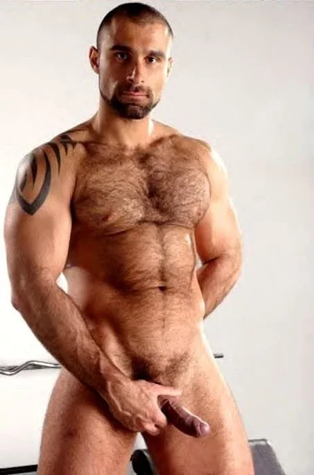 Photo by Smitty with the username @Resol702,  April 14, 2024 at 3:12 PM. The post is about the topic Gay Hairy Men