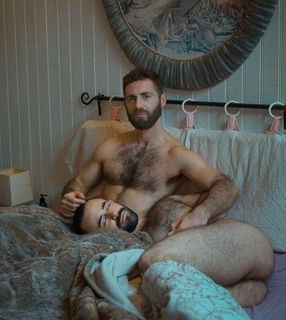 Photo by Smitty with the username @Resol702,  October 6, 2023 at 3:01 PM. The post is about the topic Gay Hairy Men