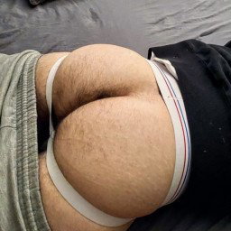 Photo by Smitty with the username @Resol702,  April 5, 2023 at 5:52 PM. The post is about the topic male ass cracks are so fantastic