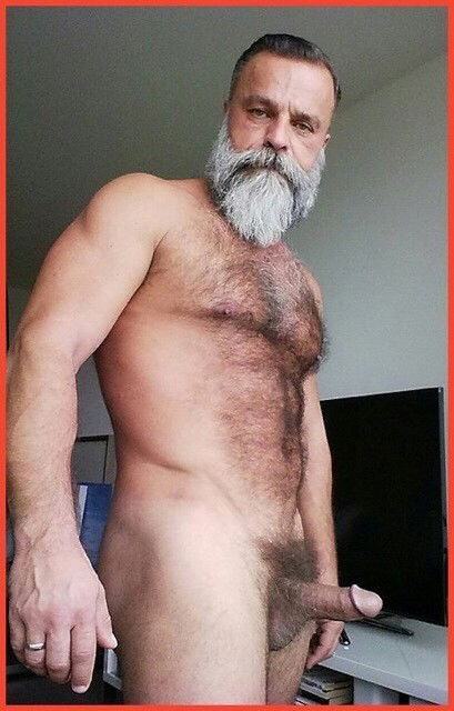 Photo by Smitty with the username @Resol702,  January 6, 2020 at 4:40 PM. The post is about the topic Gay Hairy Men