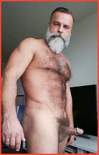 Photo by Smitty with the username @Resol702,  January 6, 2020 at 4:40 PM. The post is about the topic Gay Hairy Men