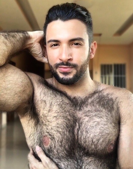 Photo by Smitty with the username @Resol702,  May 6, 2019 at 9:40 PM. The post is about the topic Gay Hairy Armpits
