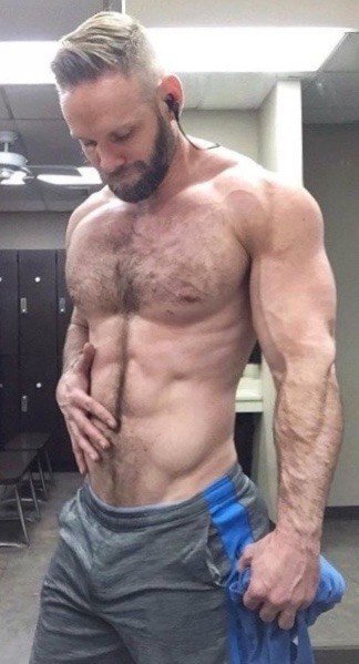 Photo by Smitty with the username @Resol702,  January 28, 2019 at 1:53 AM. The post is about the topic Gay Hairy Men