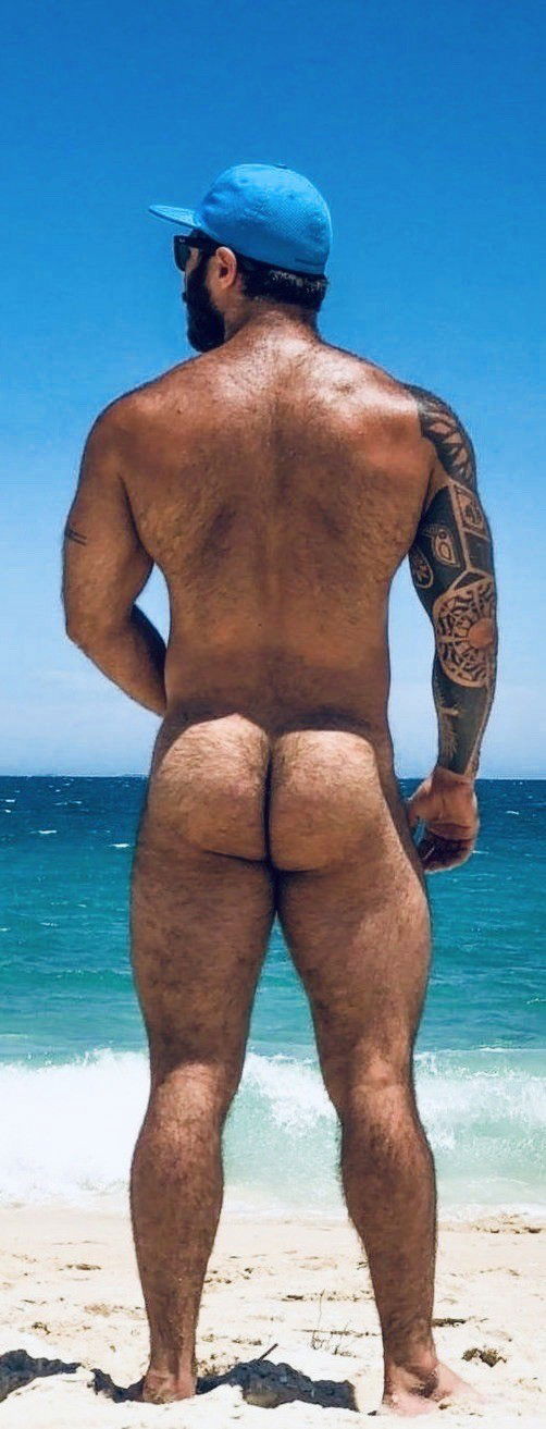 Photo by Smitty with the username @Resol702,  June 29, 2020 at 3:38 PM. The post is about the topic male ass cracks are so fantastic