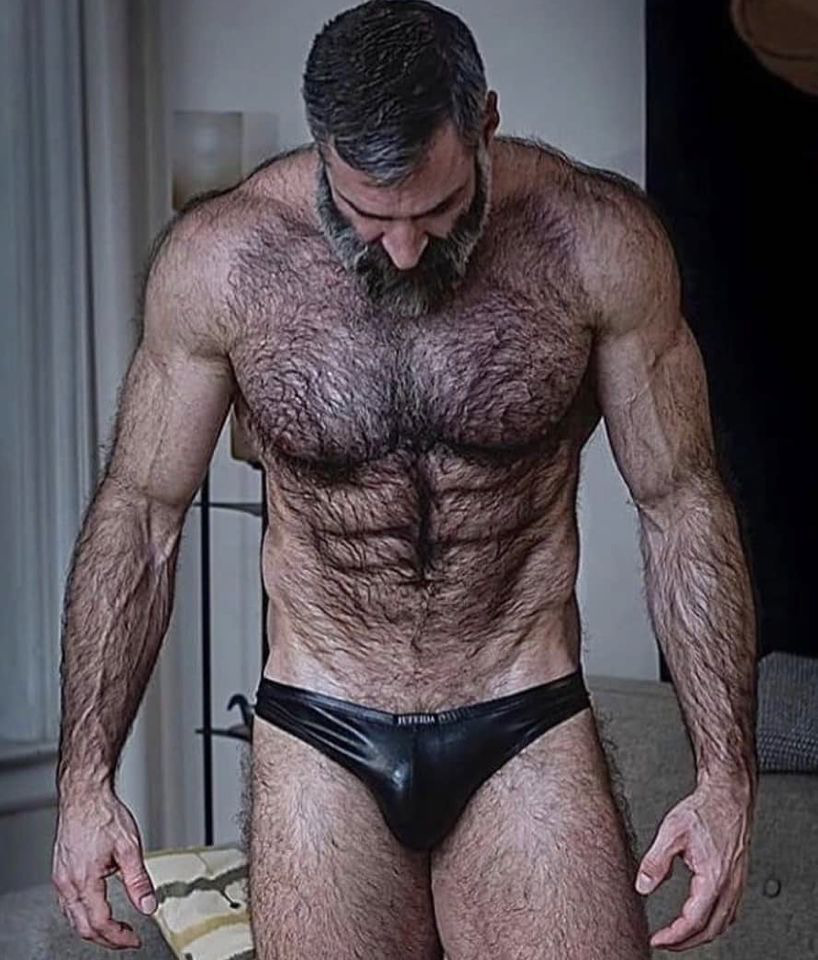 Photo by Smitty with the username @Resol702,  November 28, 2020 at 10:40 PM. The post is about the topic Gay Hairy Men