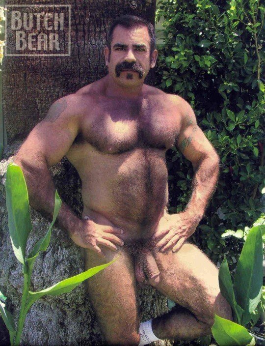 Photo by Smitty with the username @Resol702,  May 3, 2022 at 4:18 PM. The post is about the topic Gay Hairy Men
