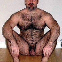Photo by Smitty with the username @Resol702,  March 17, 2022 at 2:29 PM. The post is about the topic Gay Hairy Men