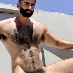 Photo by Smitty with the username @Resol702,  December 16, 2023 at 3:48 PM. The post is about the topic Gay Hairy Men