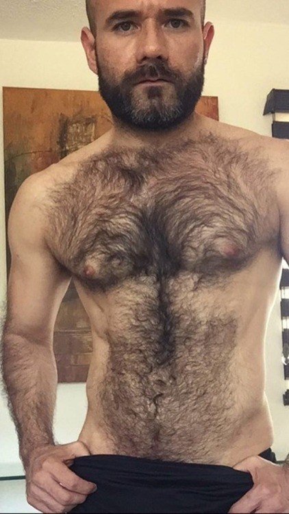 Photo by Smitty with the username @Resol702,  January 29, 2019 at 4:08 AM. The post is about the topic Gay Hairy Men