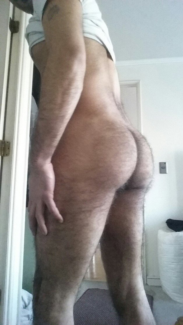 Photo by Smitty with the username @Resol702,  February 18, 2024 at 4:15 PM. The post is about the topic Hairy butt
