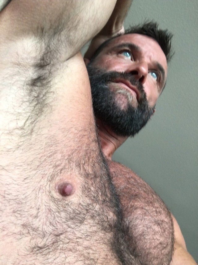 Photo by Smitty with the username @Resol702,  January 14, 2019 at 3:27 AM. The post is about the topic Gay Hairy Armpits