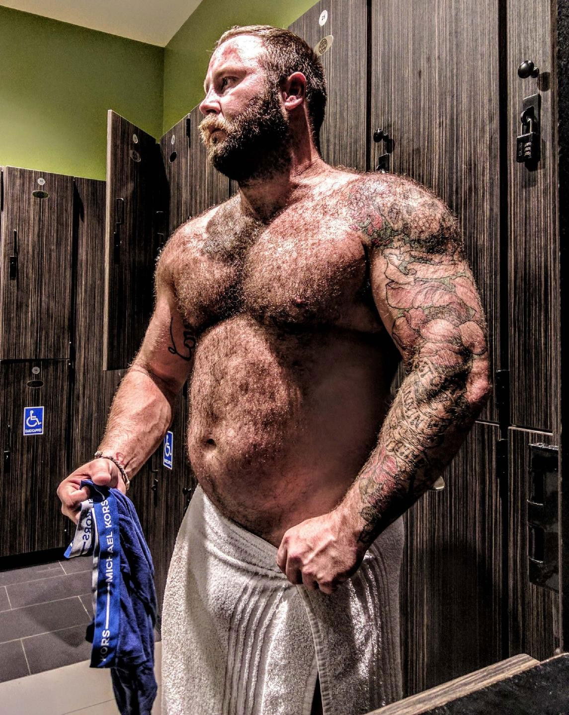 Photo by Smitty with the username @Resol702,  April 26, 2020 at 6:21 PM. The post is about the topic Hairy bears