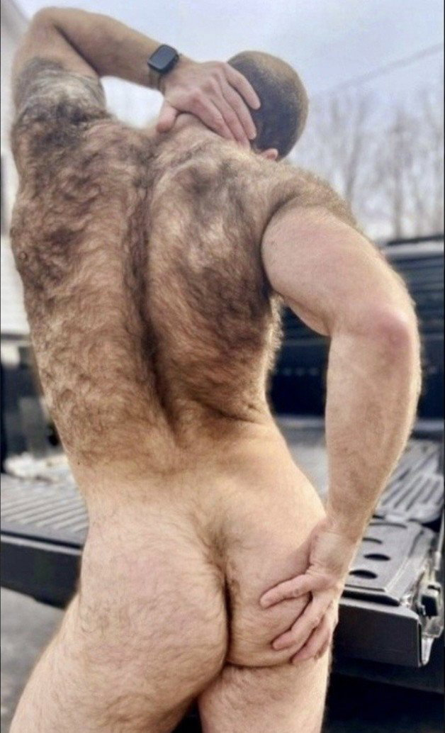 Photo by Smitty with the username @Resol702, posted on February 28, 2024. The post is about the topic Gay Hairy Back