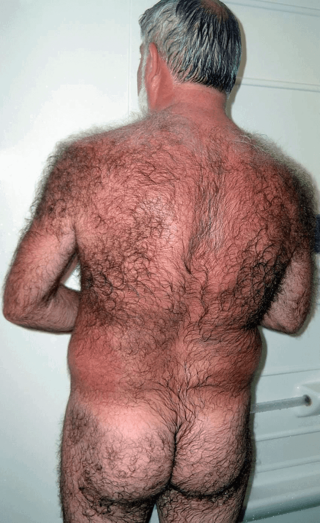 Photo by Smitty with the username @Resol702,  March 18, 2023 at 1:50 AM. The post is about the topic Gay Hairy Back