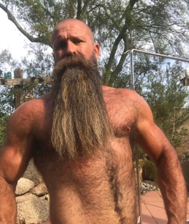 Photo by Smitty with the username @Resol702,  March 26, 2020 at 3:02 PM. The post is about the topic Beards