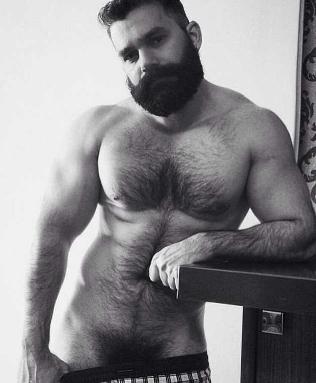 Photo by Smitty with the username @Resol702,  October 8, 2021 at 2:45 PM. The post is about the topic Gay Hairy Men