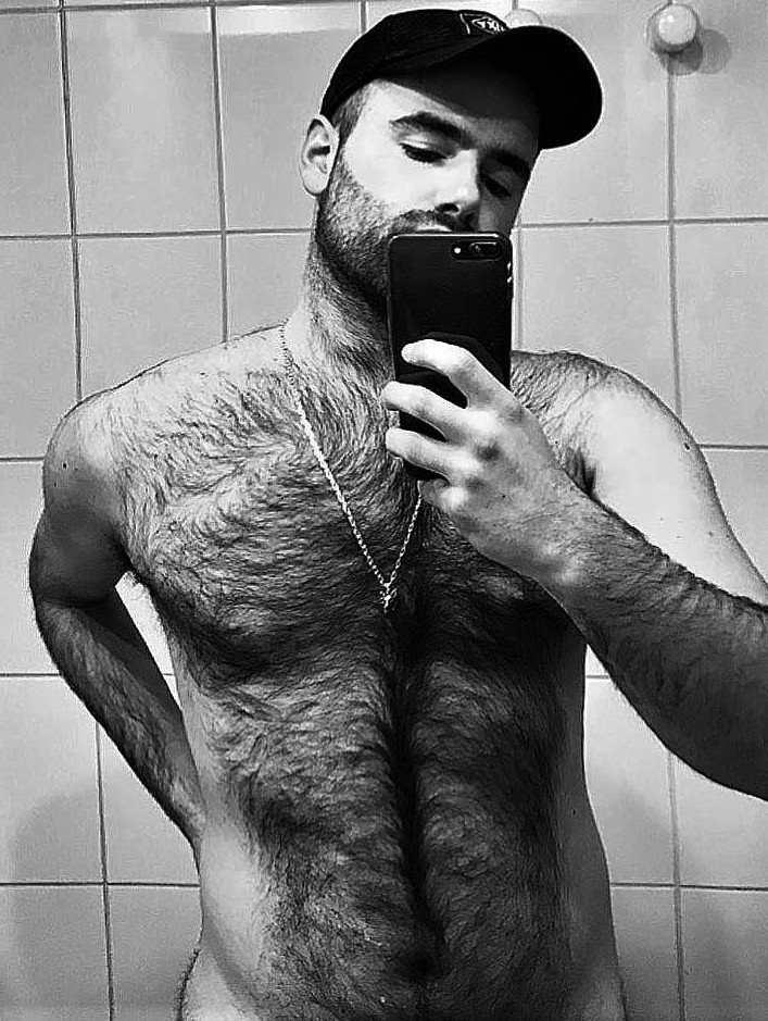 Photo by Smitty with the username @Resol702,  April 4, 2019 at 3:25 AM. The post is about the topic Gay Hairy Men