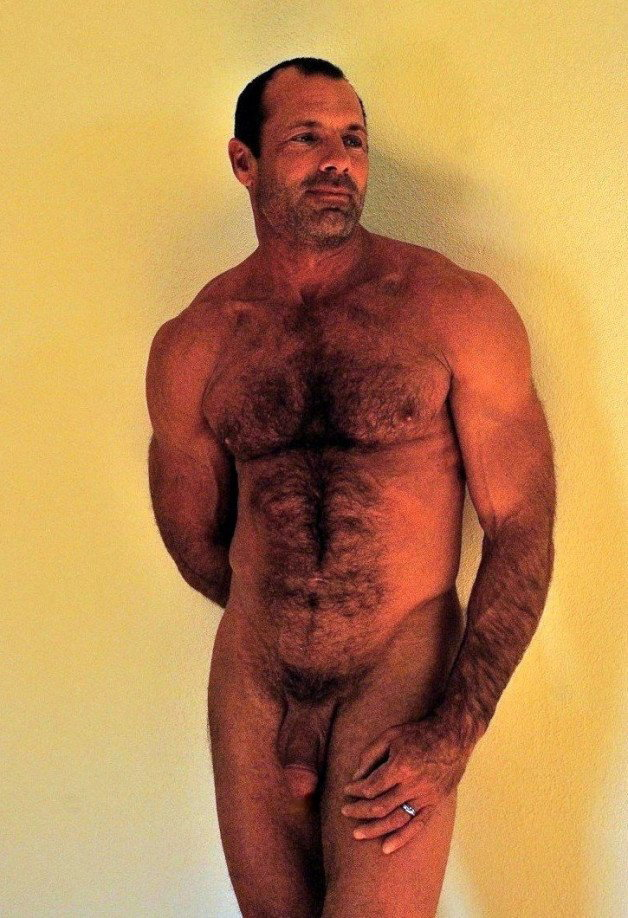 Photo by Smitty with the username @Resol702,  October 1, 2021 at 4:53 PM. The post is about the topic Gay Hairy Men
