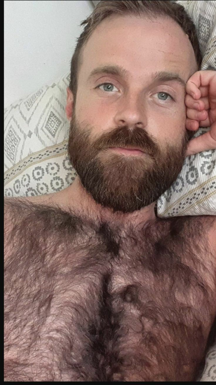 Photo by Smitty with the username @Resol702,  December 21, 2020 at 1:08 AM. The post is about the topic Gay Hairy Men