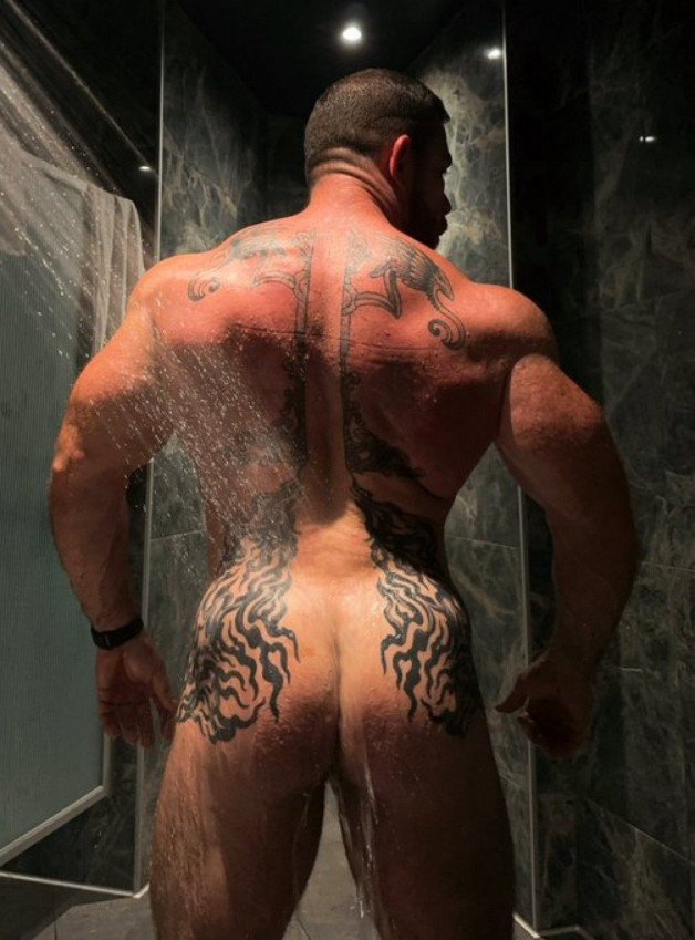 Tattooed Naked Men Porn Videos, Photos & Posts | Sharesome.com