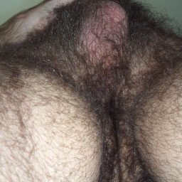 Photo by Smitty with the username @Resol702,  March 6, 2023 at 4:15 PM. The post is about the topic Hairy ballsack