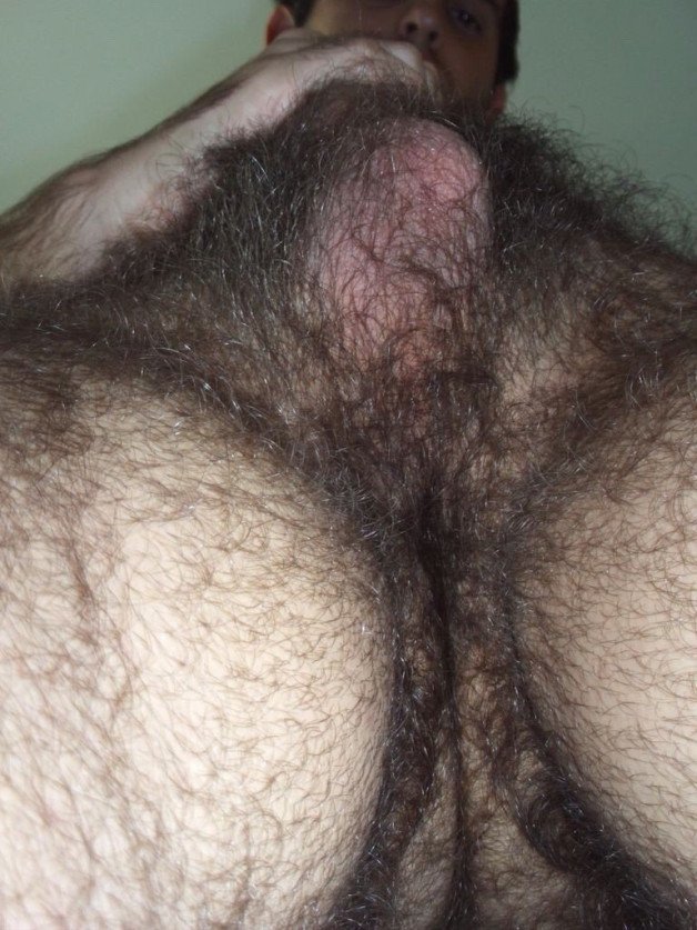 Photo by Smitty with the username @Resol702,  March 6, 2023 at 4:15 PM. The post is about the topic Hairy ballsack