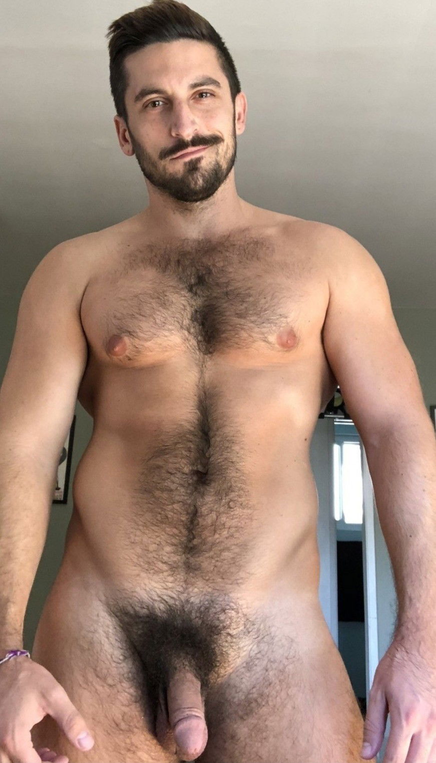 Photo by Smitty with the username @Resol702,  March 14, 2019 at 1:20 PM. The post is about the topic Gay Hairy Men